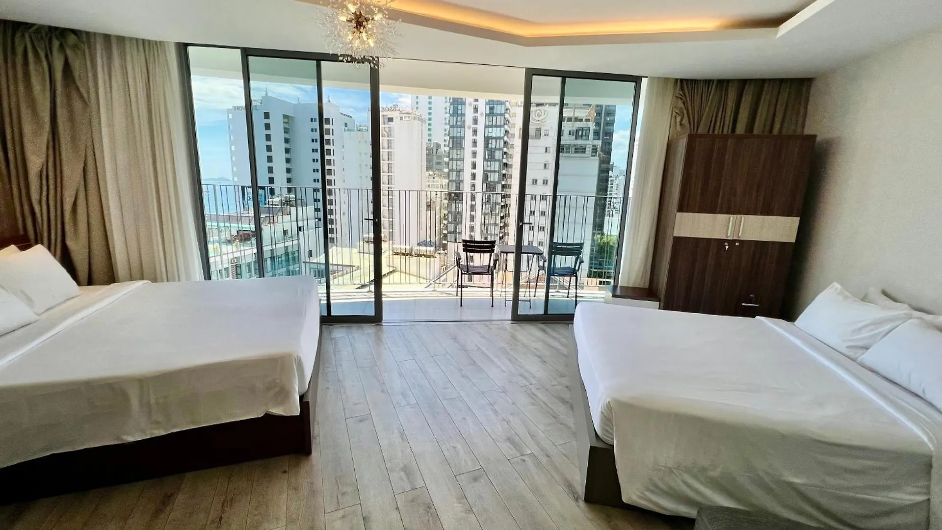 אפרטהוטל Panorama Nha Trang Emm מלון דירות