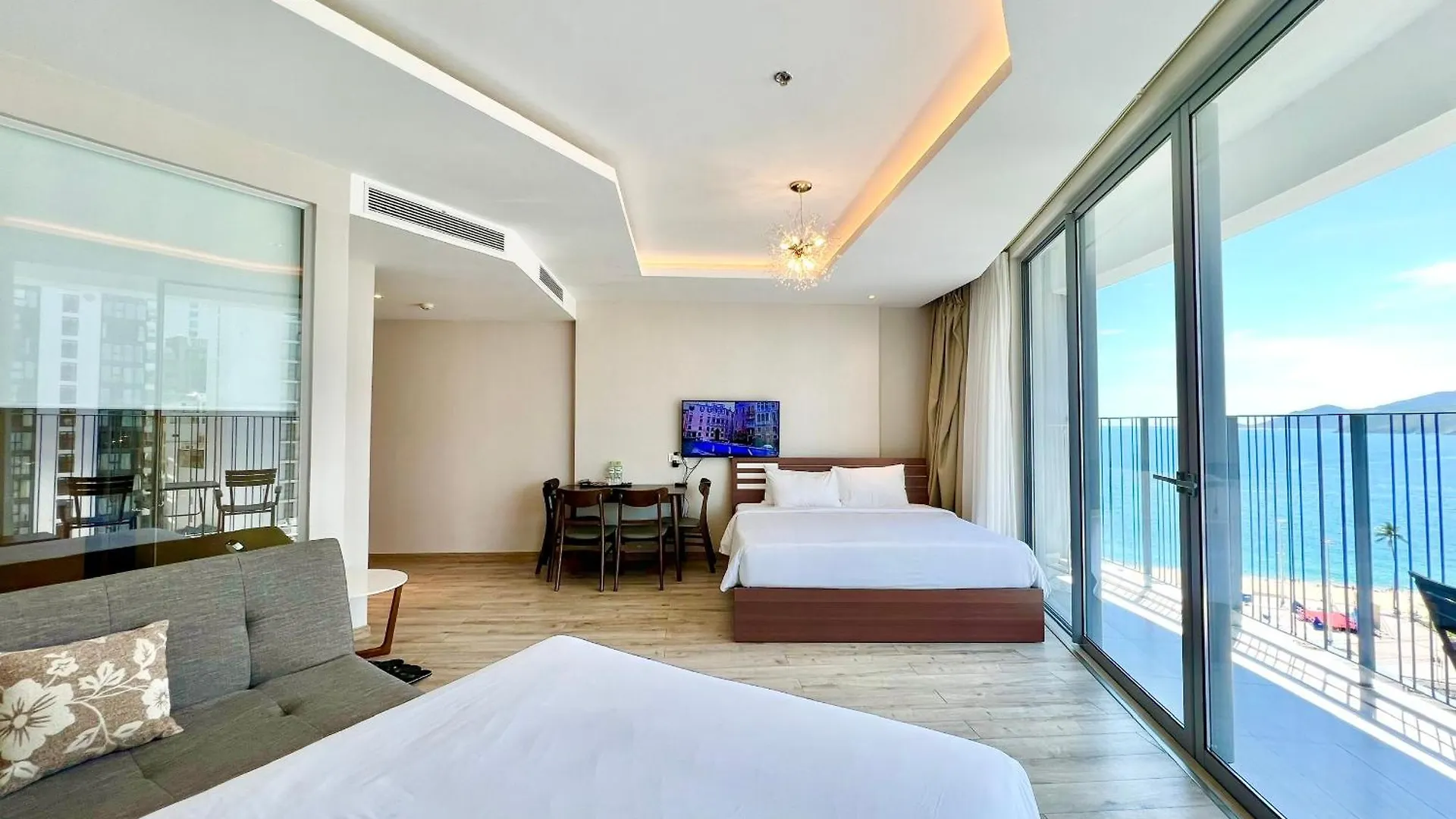 מלון דירות אפרטהוטל Panorama Nha Trang Emm וייטנאם